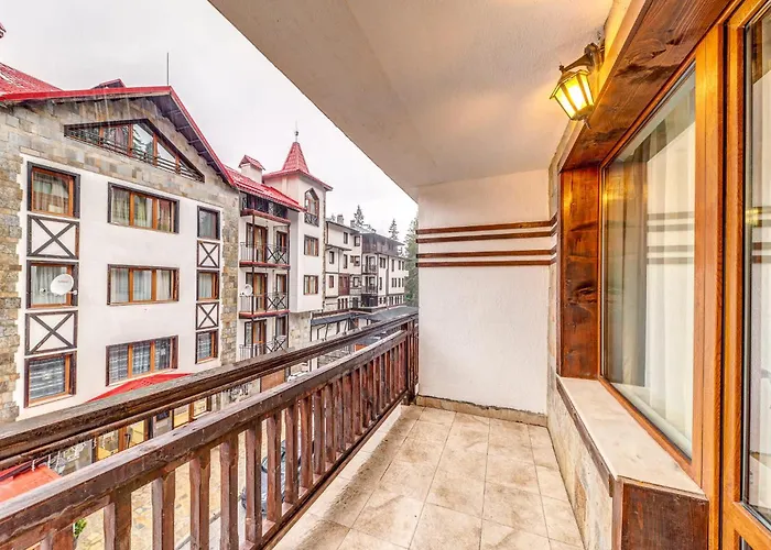 Warm Mountain Hideout 아파트 *